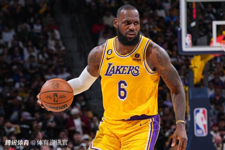 隆戈写道：莱奥检查过后，一切正常已经伤愈，进入康复阶段。